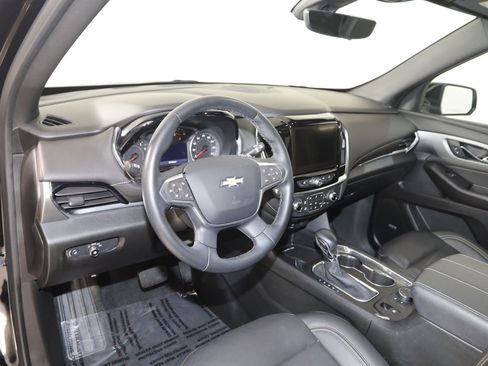 Used 2023 Chevrolet Traverse LT w/ LT Premium Package AWD/4WD image 26