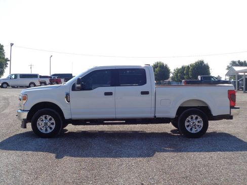 Used 2022 Ford F250 XLT AWD/4WD image 2