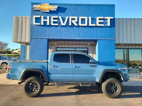 Used 2018 Toyota Tacoma TRD Pro image 5