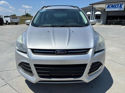 Used 2014 Ford Escape SE w/ Equipment Group 201A FWD image 9