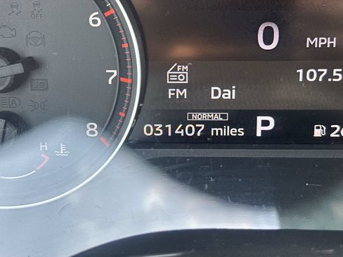 Used 2025 Mitsubishi Outlander SE FWD image 24