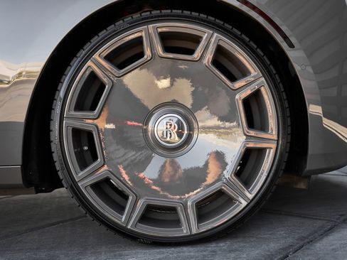 Used 2025 Rolls-Royce Ghost AWD/4WD image 22
