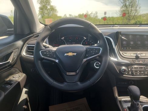 Used 2024 Chevrolet Equinox LT AWD/4WD image 29