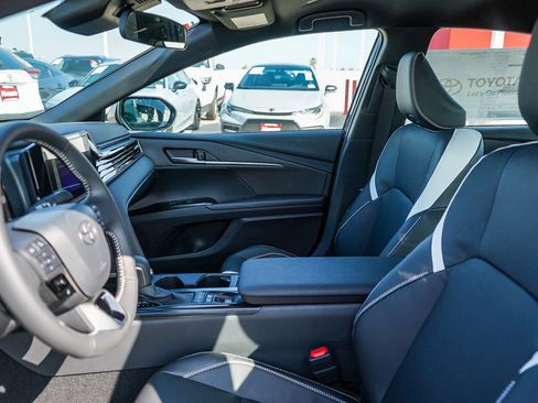New 2026 Toyota Camry SE image 21