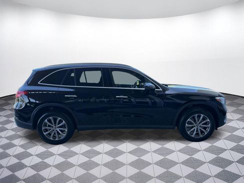 Used 2024 Mercedes-Benz GLC 300 4MATIC image 8