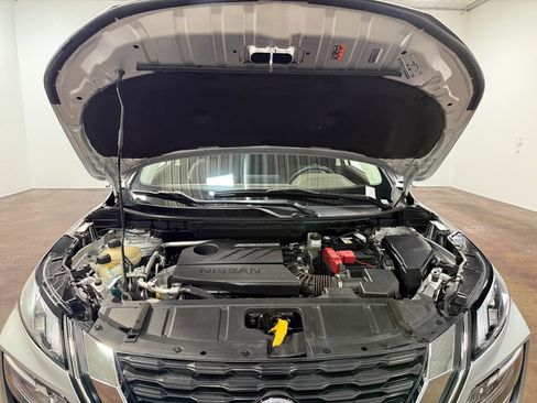 Used 2023 Nissan Rogue SV AWD/4WD image 19