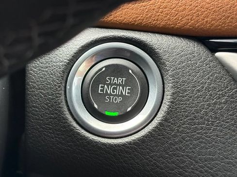 Used 2024 Cadillac XT4 Premium Luxury FWD image 24