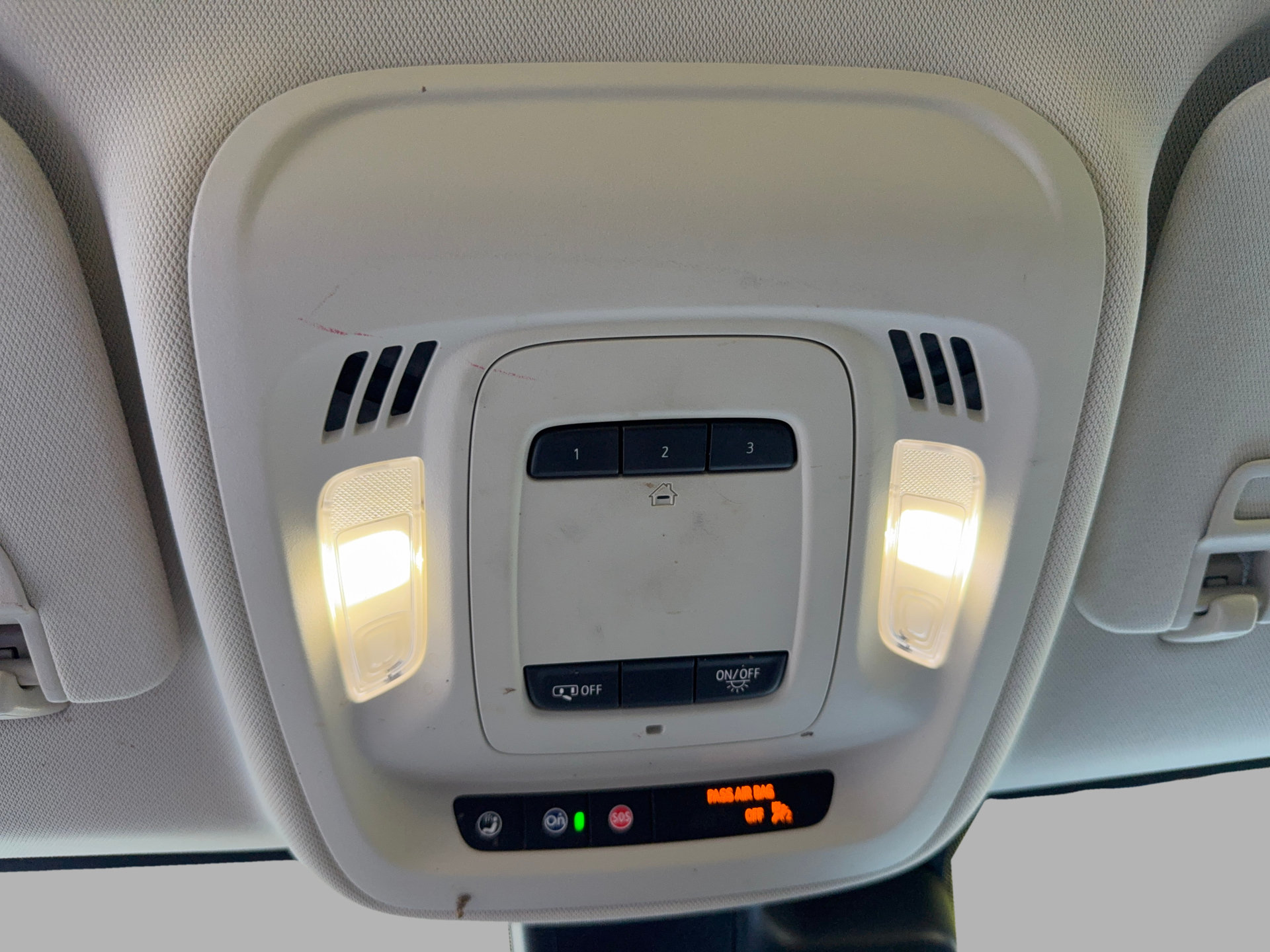 Used 2021 Buick Envision Essence w/ Technology Package I FWD image 22