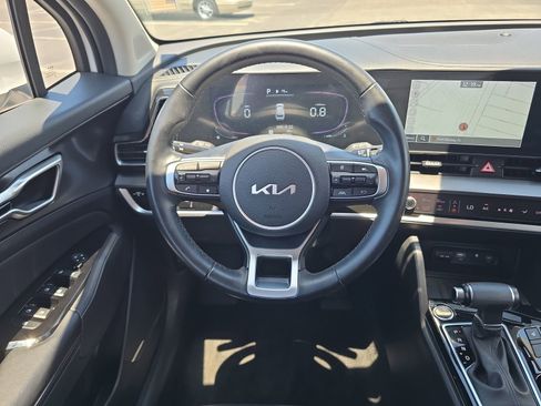 Used 2024 Kia Sportage EX FWD image 10