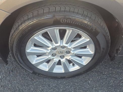 Used 2011 Toyota Sienna Limited w/ Premium Pkg image 27