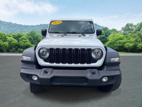 Used 2024 Jeep Wrangler Unlimited Sport AWD/4WD image 26