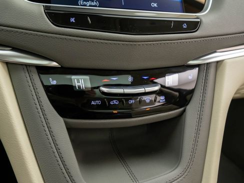 New 2026 Cadillac XT5 Premium Luxury w/ LPO, Floor Liner Package AWD/4WD image 21