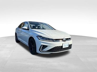 New 2025 Volkswagen Jetta SE