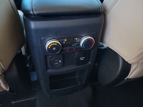 Used 2021 Ford Explorer Limited w/ Equipment Group 301A image 15