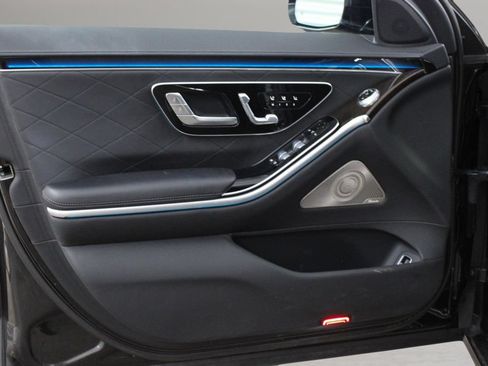 Used 2024 Mercedes-Benz S 580 4MATIC Sedan image 16