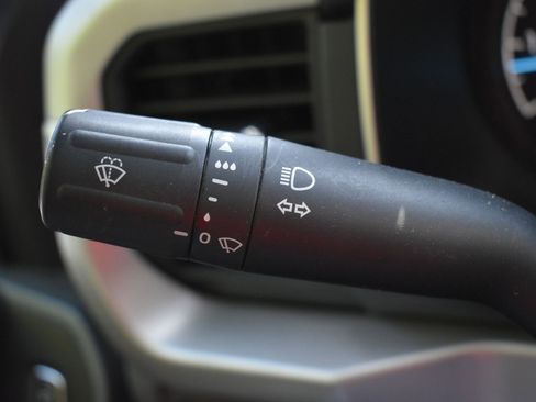 Used 2023 Ford F150 XLT w/ XTR Package image 21