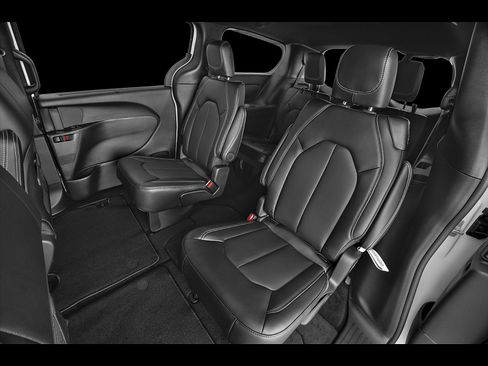 New 2026 Chrysler Voyager LX FWD image 24