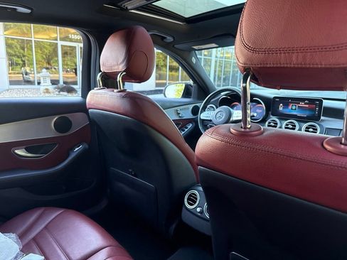 Used 2019 Mercedes-Benz C 300 4MATIC Sedan image 8