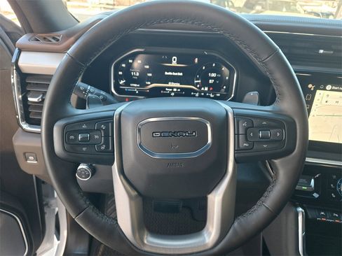 Used 2024 GMC Sierra 1500 Denali w/ Technology Package image 14