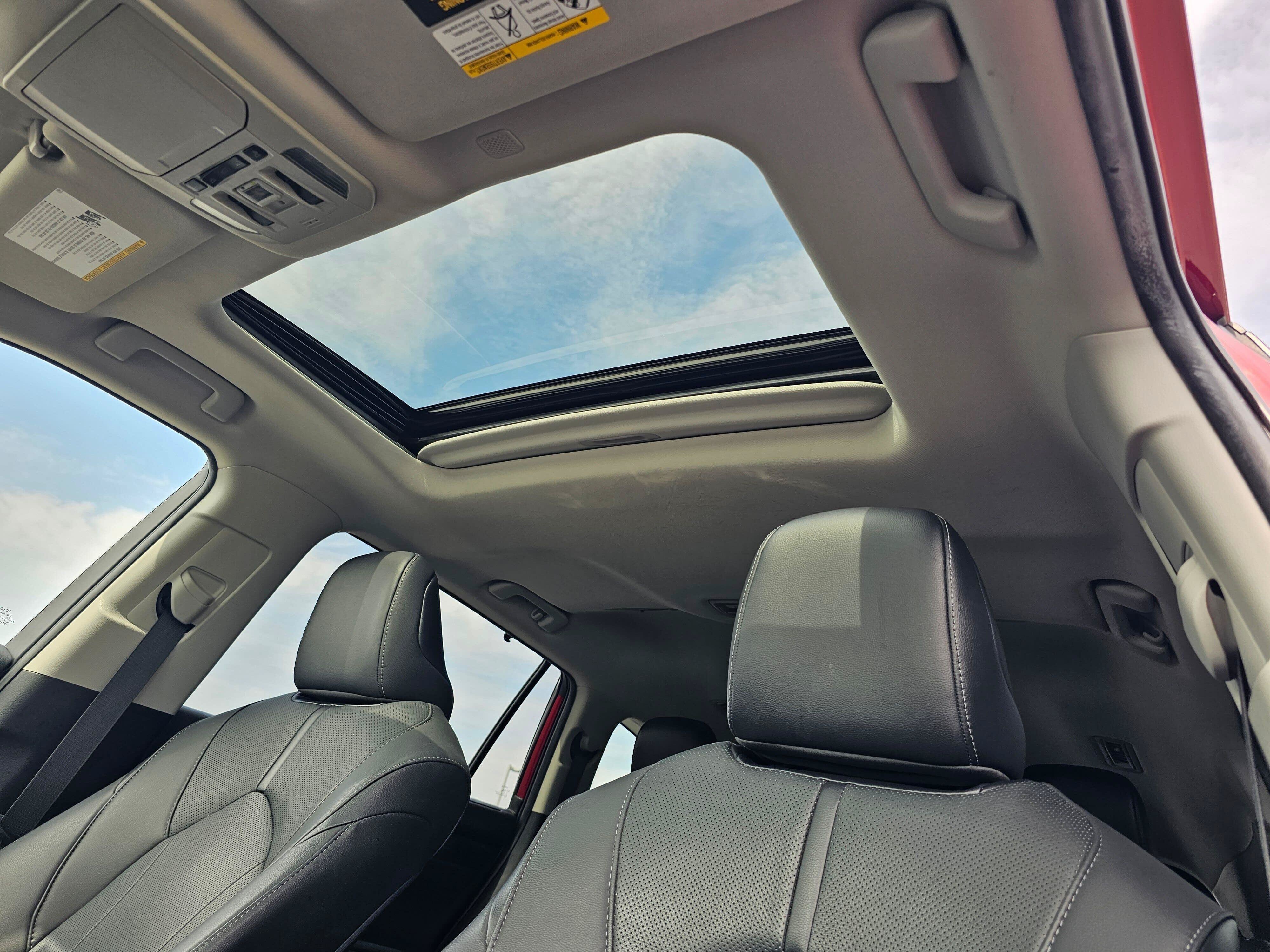 Certified 2021 Toyota Highlander Limited AWD/4WD image 27