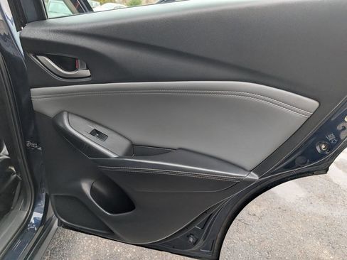 Used 2019 MAZDA CX-3 Touring image 36