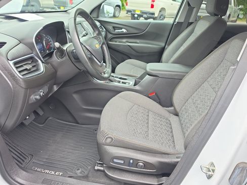 Certified 2023 Chevrolet Equinox LT AWD/4WD image 15
