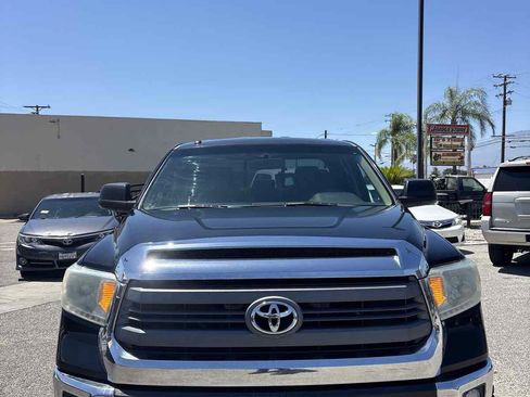 Used 2014 Toyota Tundra SR5 w/ SR5 Upgrade Package AWD/4WD image 5