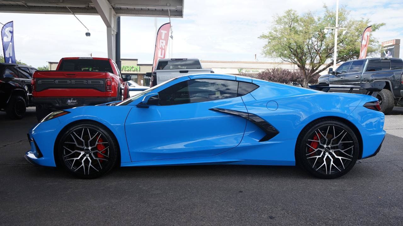 Used 2023 Chevrolet Corvette Stingray Coupe w/ Z51 Performance Package RWD image 6