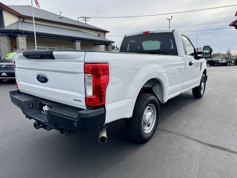 Used 2018 Ford F250 XL w/ Power Equipment Group image 4