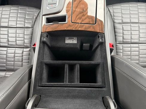 Certified 2024 Cadillac Escalade ESV Premium Luxury Platinum AWD/4WD image 26