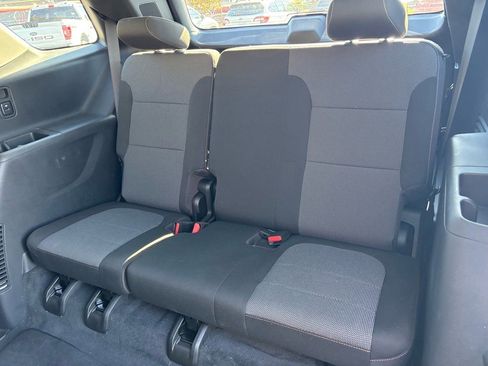 Used 2021 Chevrolet Traverse LS image 10