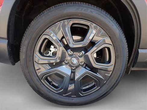 Certified 2025 Subaru Ascent Bronze Edition AWD/4WD image 7