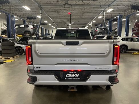 Used 2022 GMC Sierra 3500 Denali w/ Denali Ultimate Package image 6