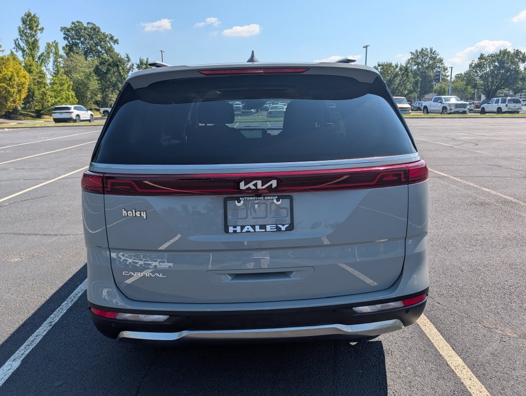 Used 2024 Kia Carnival SX Prestige FWD image 28