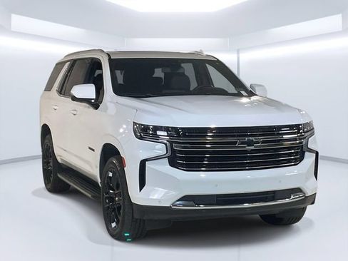 Used 2022 Chevrolet Tahoe LT w/ LT Signature Package AWD/4WD image 9