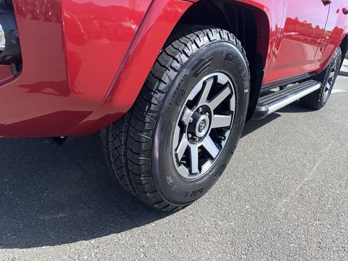 Used 2021 Toyota 4Runner TRD Off-Road Premium w/ Moonroof Package image 9