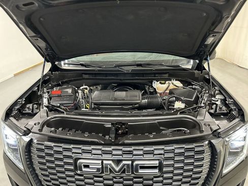 Used 2023 GMC Yukon Denali Ultimate AWD/4WD image 25