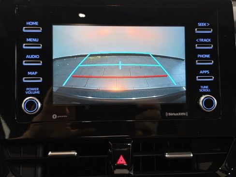 Used 2023 Toyota Camry SE image 19