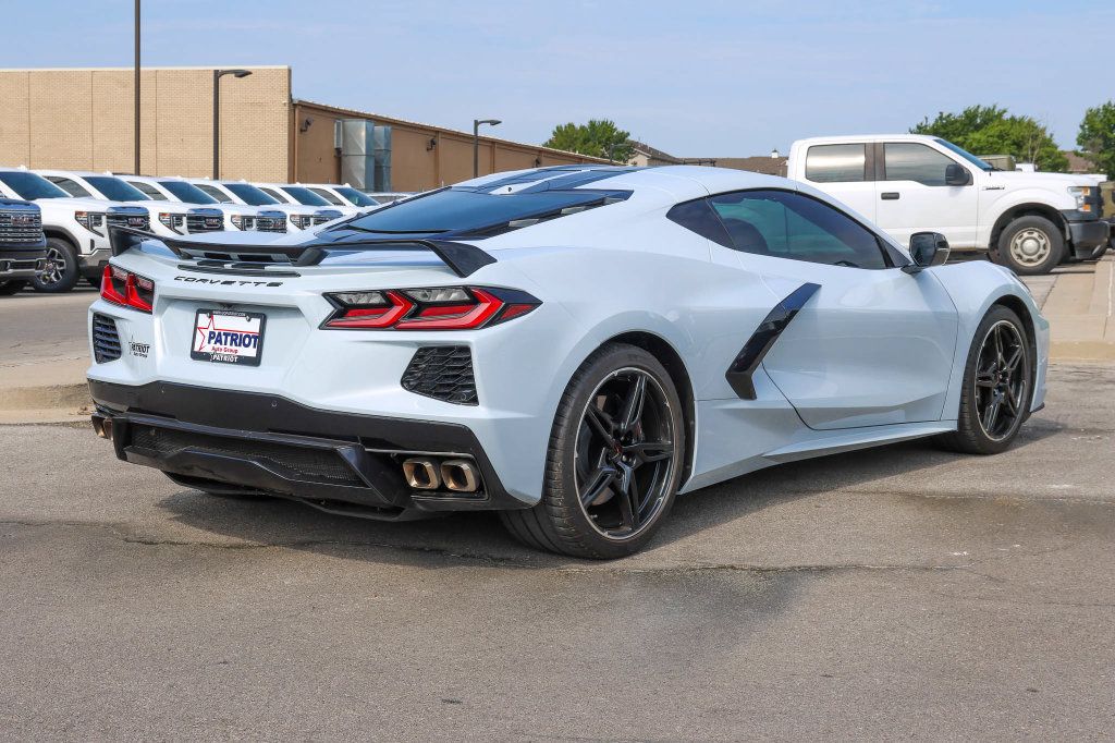 Used 2024 Chevrolet Corvette Stingray Premium Cpe w/ Z51 Performance Package RWD image 3