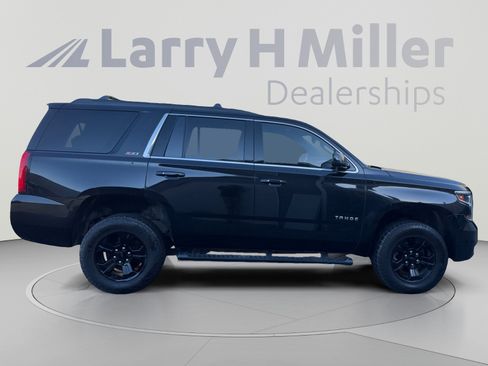 Used 2017 Chevrolet Tahoe LT w/ Luxury Package AWD/4WD image 6