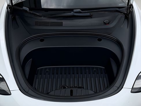 Used 2020 Tesla Model 3 Standard Range Plus RWD image 39