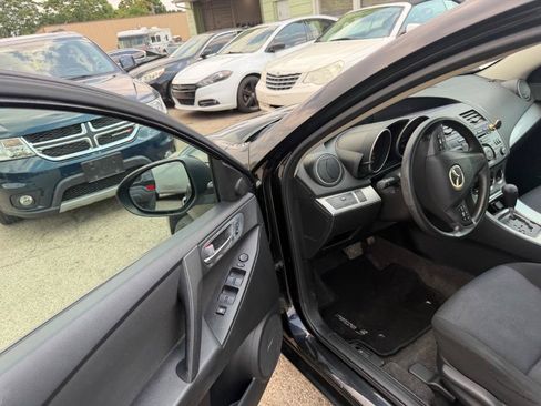 Used 2010 MAZDA MAZDA3 i Touring FWD image 17