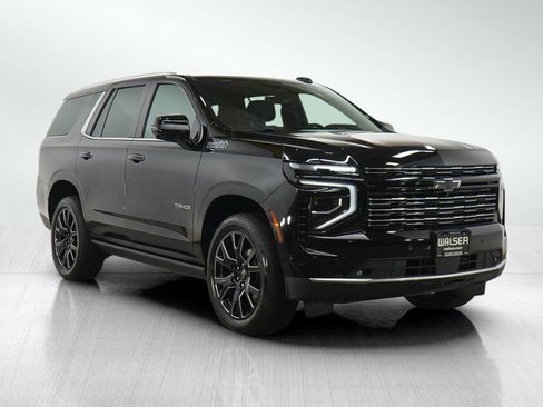 Used 2026 Chevrolet Tahoe High Country AWD/4WD image 7