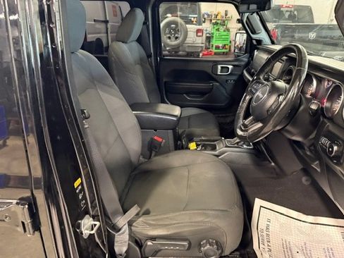 Used 2021 Jeep Wrangler Unlimited Sport w/ Cold Weather Group AWD/4WD image 10