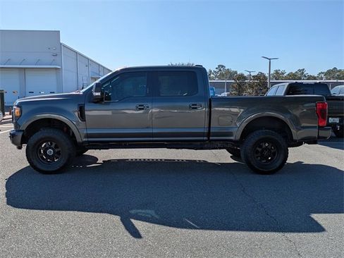 Used 2020 Ford F350 Lariat image 6