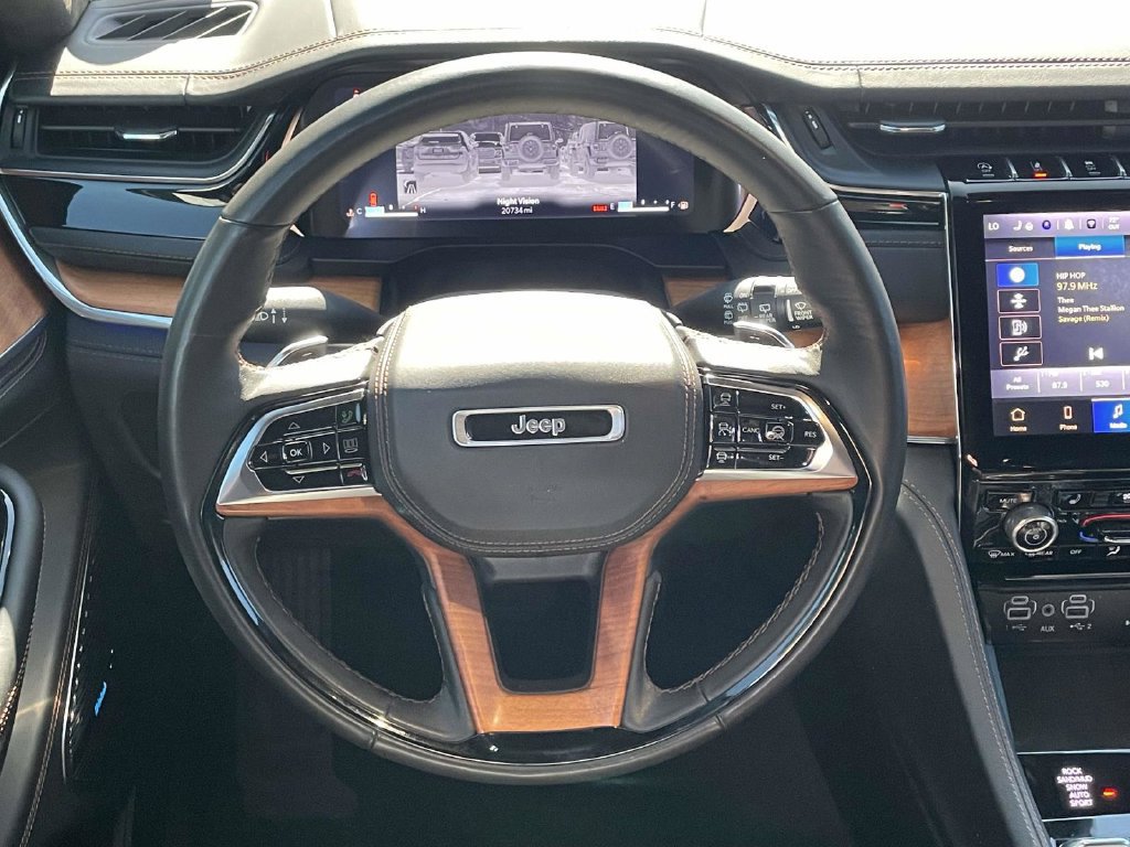 Certified 2023 Jeep Grand Cherokee L Summit AWD/4WD image 25