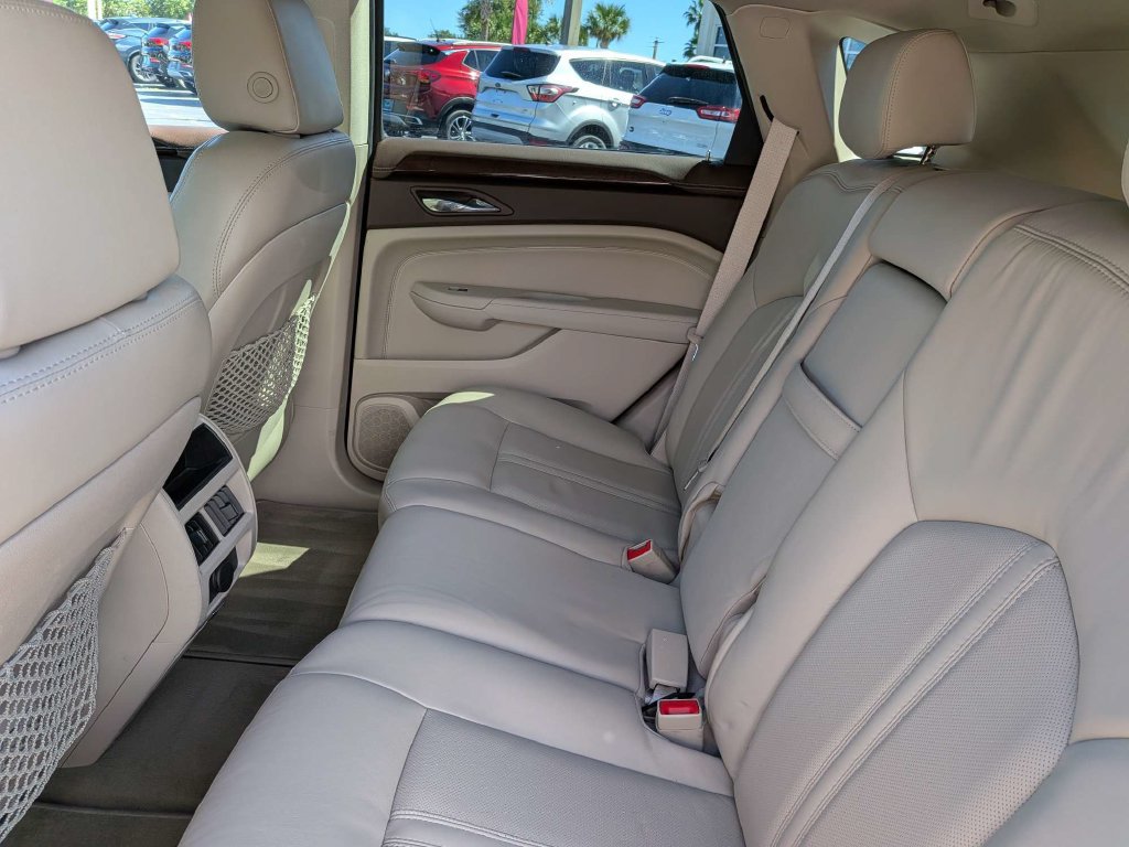 Used 2010 Cadillac SRX Luxury FWD image 16