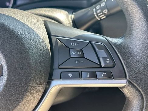 Used 2024 Nissan Sentra SV FWD image 40