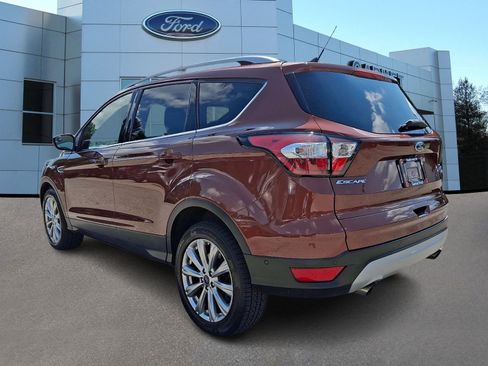 Used 2018 Ford Escape Titanium AWD/4WD image 5