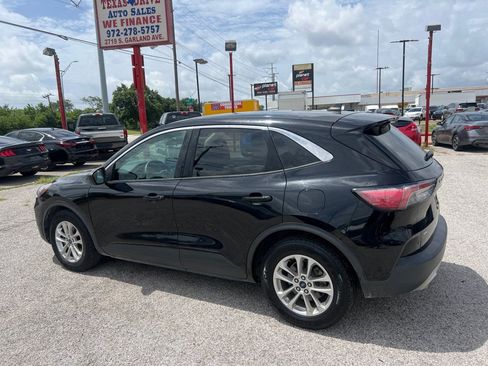 Used 2022 Ford Escape SE FWD image 8